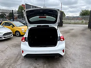 Used 2018 Ford Focus ST-Line Frozen White - Interior and Exterior details 16