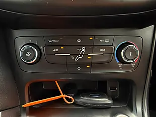 Used 2018 Ford Focus ST-Line Grey - Interior and Exterior details 16