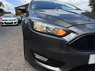 Used 2018 Ford Focus ST-Line Grey - Interior and Exterior details 17