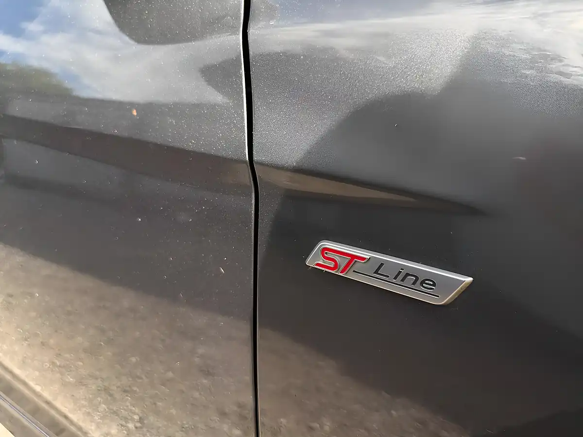 Used 2018 Ford Focus ST-Line Grey - Interior and Exterior details 19