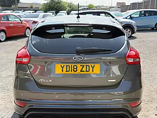 Used 2018 Ford Focus ST-Line Grey - Interior and Exterior details 6