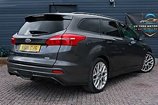 Used 2018 Ford Focus ST-Line Grey - Interior and Exterior details 5