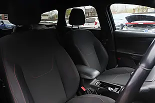 Used 2018 Ford Focus ST-Line Grey - Interior and Exterior details 8