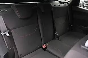 Used 2018 Ford Focus ST-Line Grey - Interior and Exterior details 9
