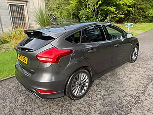 Used 2018 Ford Focus ST-Line Grey - Interior and Exterior details 4