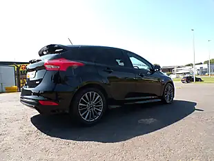 Used 2018 Ford Focus ST-Line Navigator Black - Interior and Exterior details 13