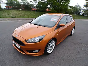 Used 2018 Ford Focus ST-Line Orange - Interior and Exterior details 13