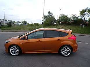 Used 2018 Ford Focus ST-Line Orange - Interior and Exterior details 2