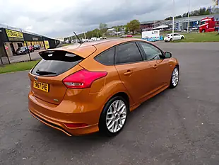 Used 2018 Ford Focus ST-Line Orange - Interior and Exterior details 6