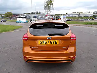 Used 2018 Ford Focus ST-Line Orange - Interior and Exterior details 8