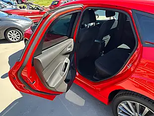 Used 2018 Ford Focus ST-Line Red - Interior and Exterior details 19