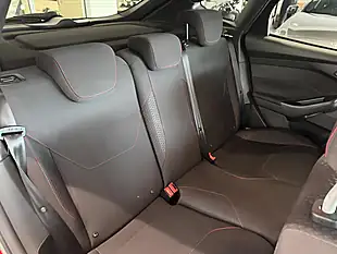 Used 2018 Ford Focus ST-Line Red - Interior and Exterior details 13