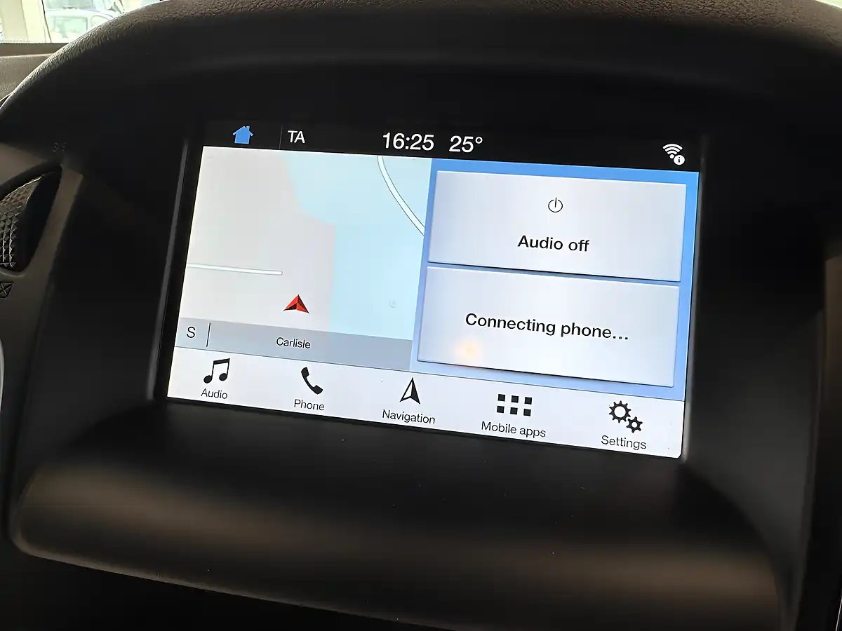Used 2018 Ford Focus ST-Line Red - Interior and Exterior details 17