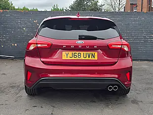 Used 2018 Ford Focus ST-Line Red - Interior and Exterior details 13