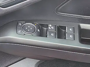 Used 2018 Ford Focus ST-Line Red - Interior and Exterior details 15