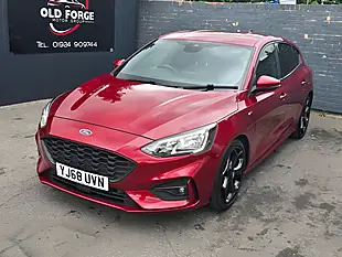 Used 2018 Ford Focus ST-Line Red - Interior and Exterior details 5