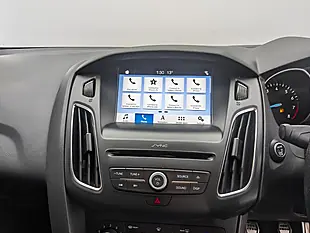 Used 2018 Ford Focus ST-Line Red - Interior and Exterior details 12