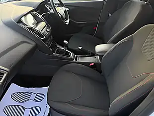 Used 2018 Ford Focus ST-Line White - Interior and Exterior details 15