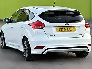 Used 2018 Ford Focus ST-Line White - Interior and Exterior details 6