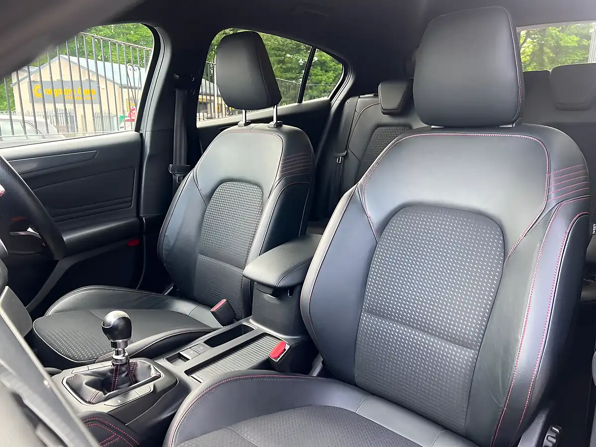 Used 2018 Ford Focus ST-Line X Black - Interior and Exterior details 17