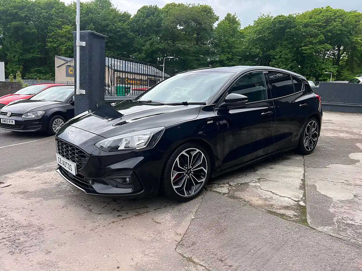 Used 2018 Ford Focus ST-Line X Black - Interior and Exterior details 8