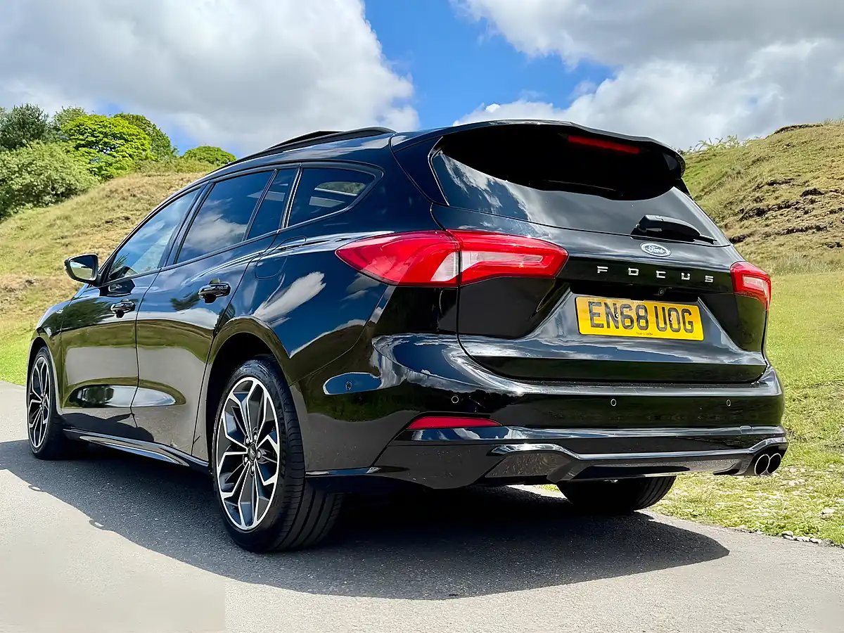 Used 2018 Ford Focus ST Line X Black - Interior and Exterior details 12