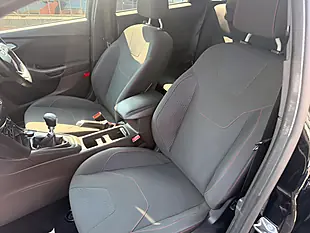 Used 2018 Ford Focus ST-Line X Black - Interior and Exterior details 10
