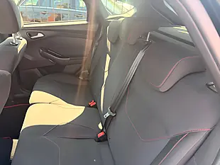 Used 2018 Ford Focus ST-Line X Black - Interior and Exterior details 11