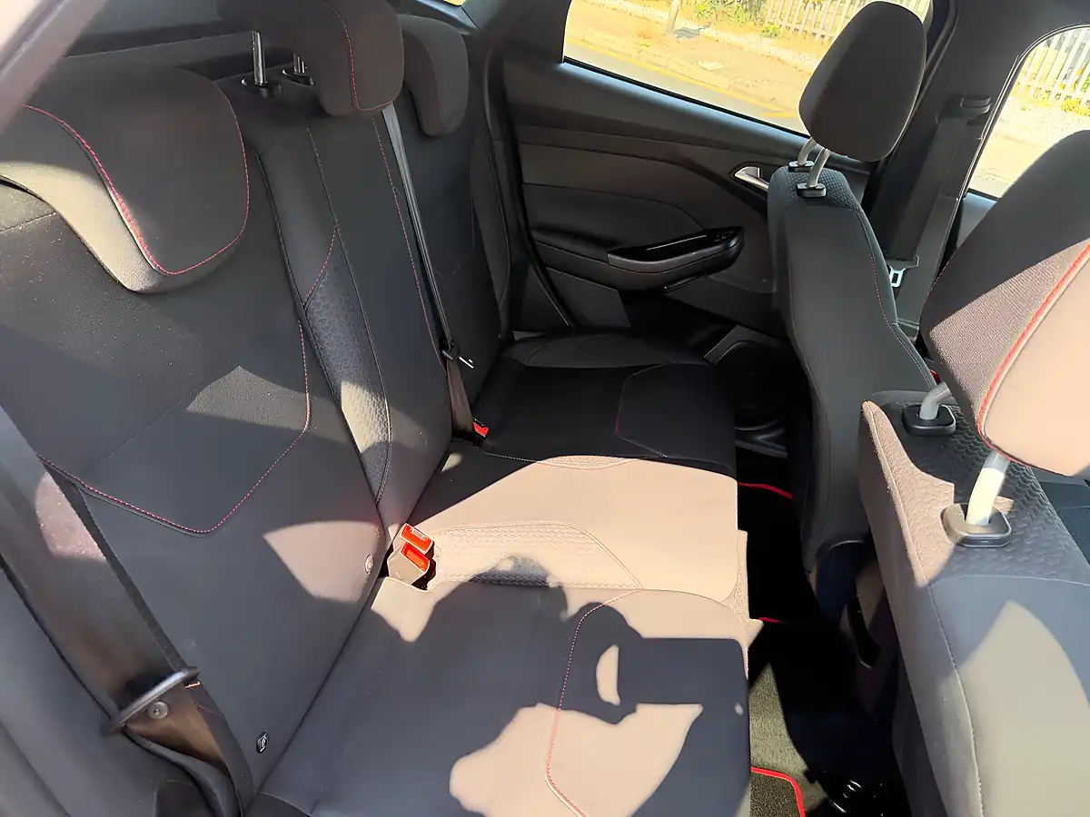 Used 2018 Ford Focus ST-Line X Black - Interior and Exterior details 12
