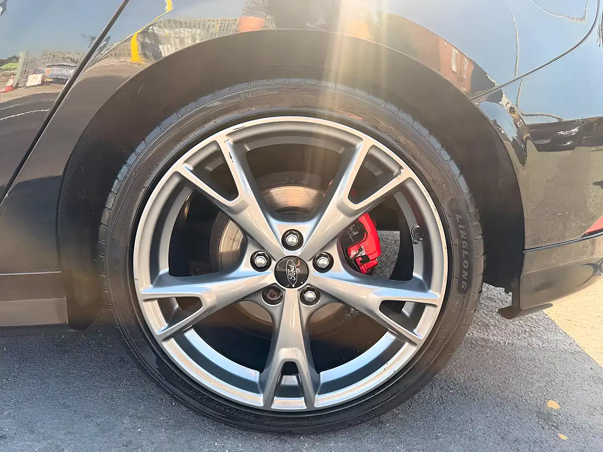 Used 2018 Ford Focus ST-Line X Black - Interior and Exterior details 14