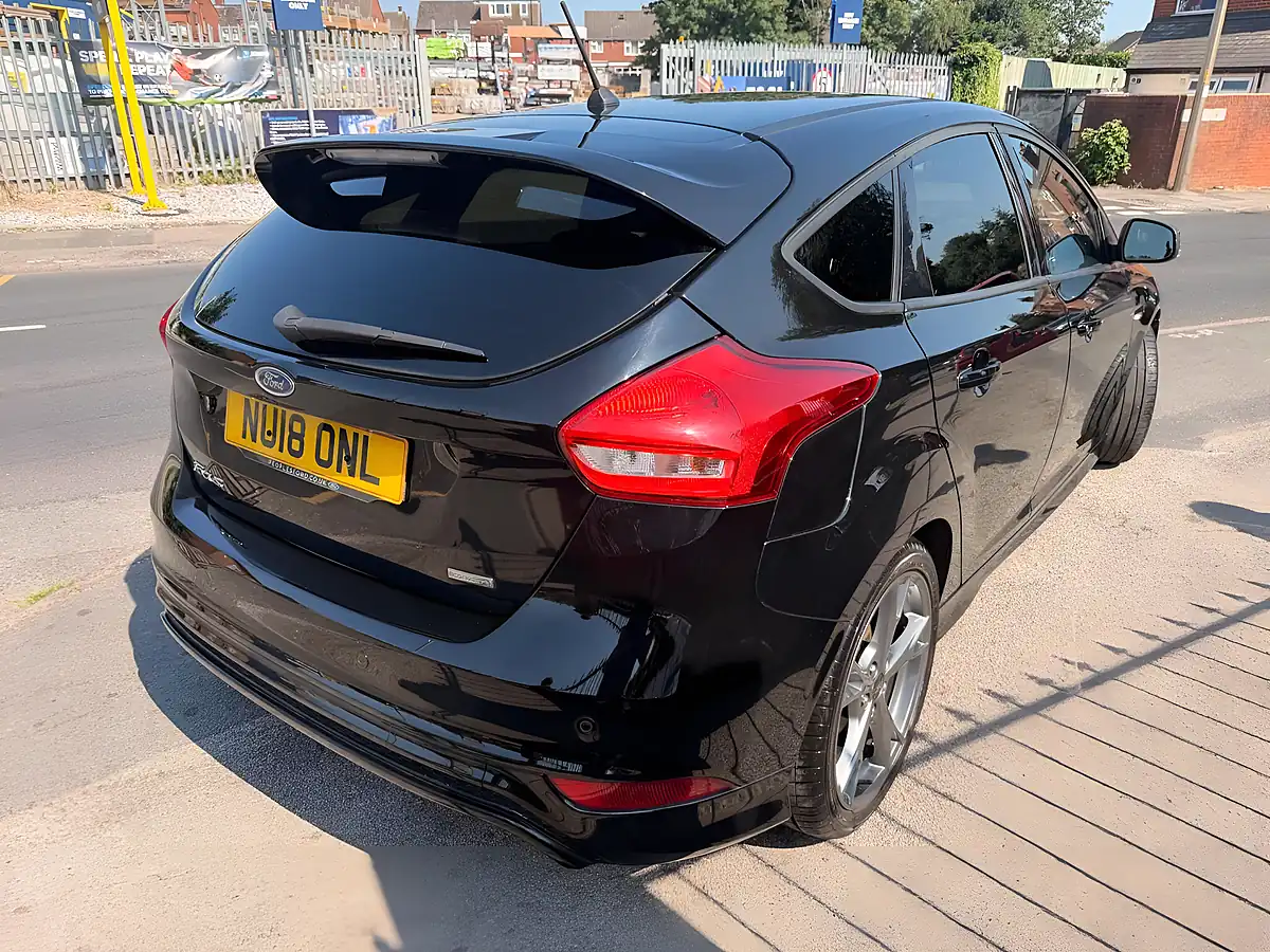 Used 2018 Ford Focus ST-Line X Black - Interior and Exterior details 3