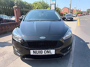 Used 2018 Ford Focus ST-Line X Black - Interior and Exterior details 7