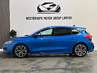 Used 2018 Ford Focus ST-Line X Blue - Interior and Exterior details 19