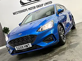 Used 2018 Ford Focus ST-Line X Blue - Interior and Exterior details 9