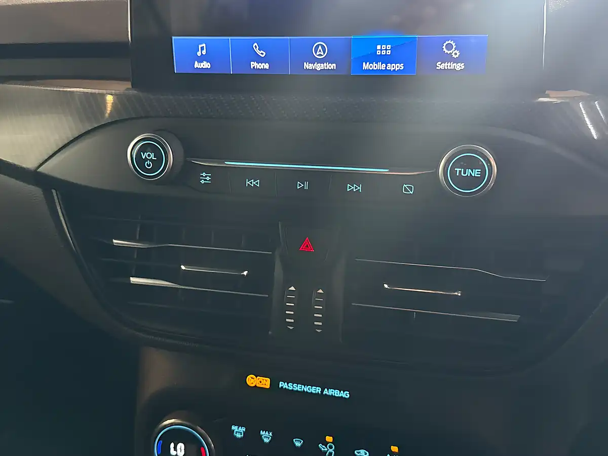 Used 2018 Ford Focus ST-Line X Blue - Interior and Exterior details 17