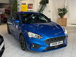 Used 2018 Ford Focus ST-Line X Blue - Interior and Exterior details 2