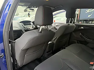 Used 2018 Ford Focus ST-Line X Blue - Interior and Exterior details 13