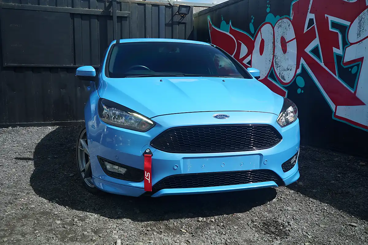 Used 2018 Ford Focus ST-Line X Blue - Interior and Exterior details 3