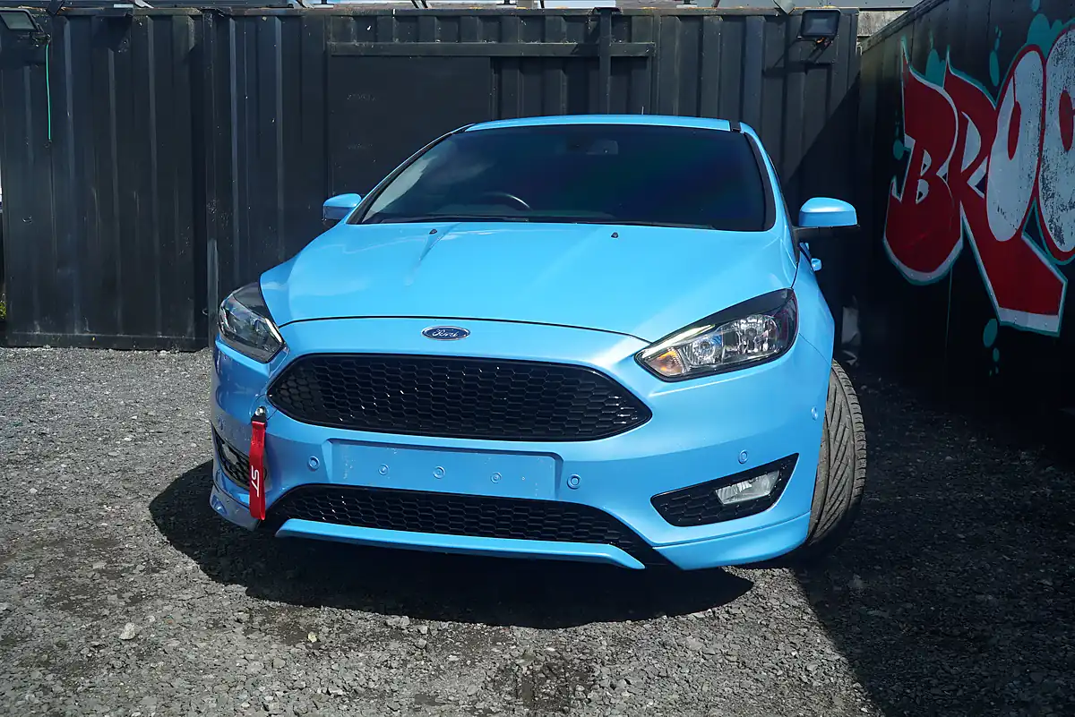Used 2018 Ford Focus ST-Line X Blue - Interior and Exterior details 6