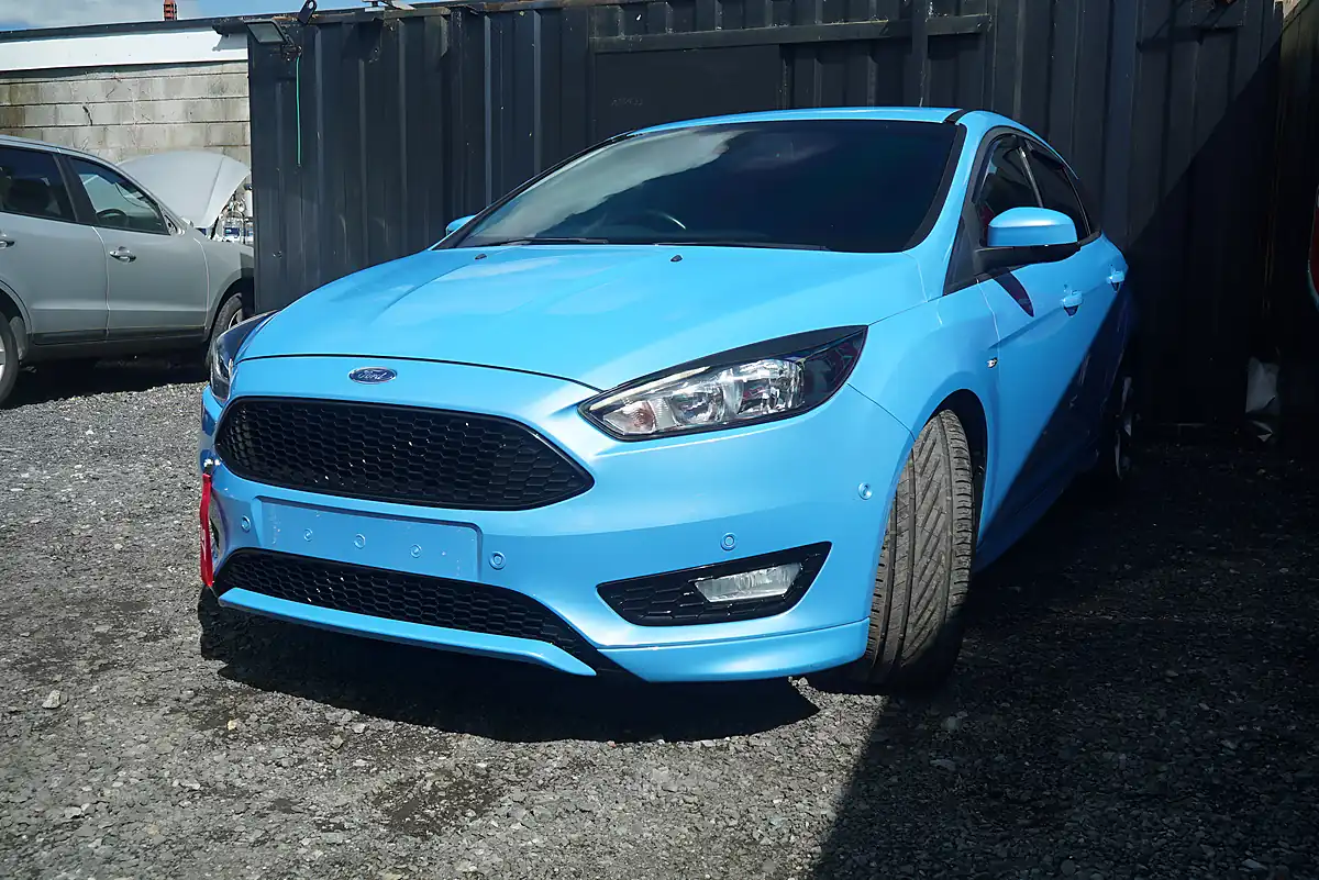 Used 2018 Ford Focus ST-Line X Blue - Interior and Exterior details 7
