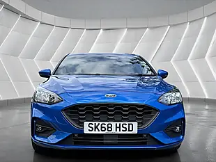 Used 2018 Ford Focus ST-Line X Blue - Interior and Exterior details 10