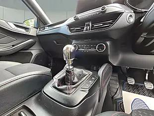 Used 2018 Ford Focus ST-Line X Blue - Interior and Exterior details 12
