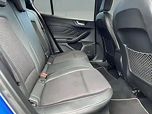 Used 2018 Ford Focus ST-Line X Blue - Interior and Exterior details 14