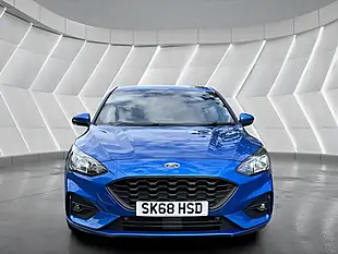 Used 2018 Ford Focus ST-Line X Blue - Interior and Exterior details 2