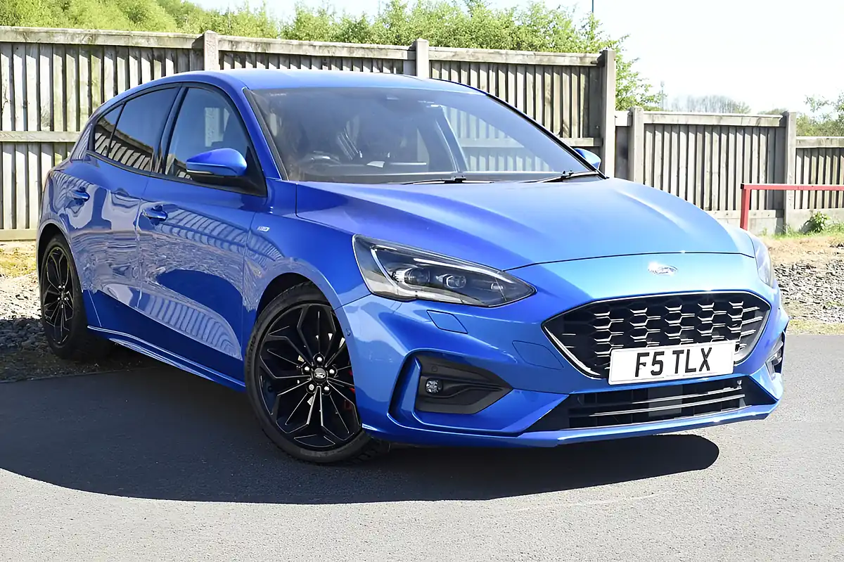 Used 2018 Ford Focus ST-Line X Desert Island Blue - Front View