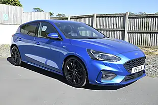 Used 2018 Ford Focus ST-Line X Desert Island Blue - Interior and Exterior details 4