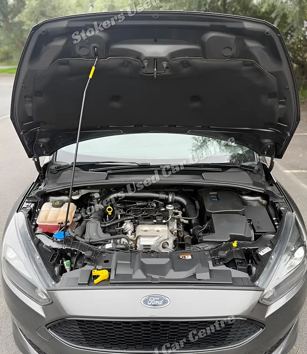 Used 2018 Ford Focus ST-Line X Grey - Interior and Exterior details 10