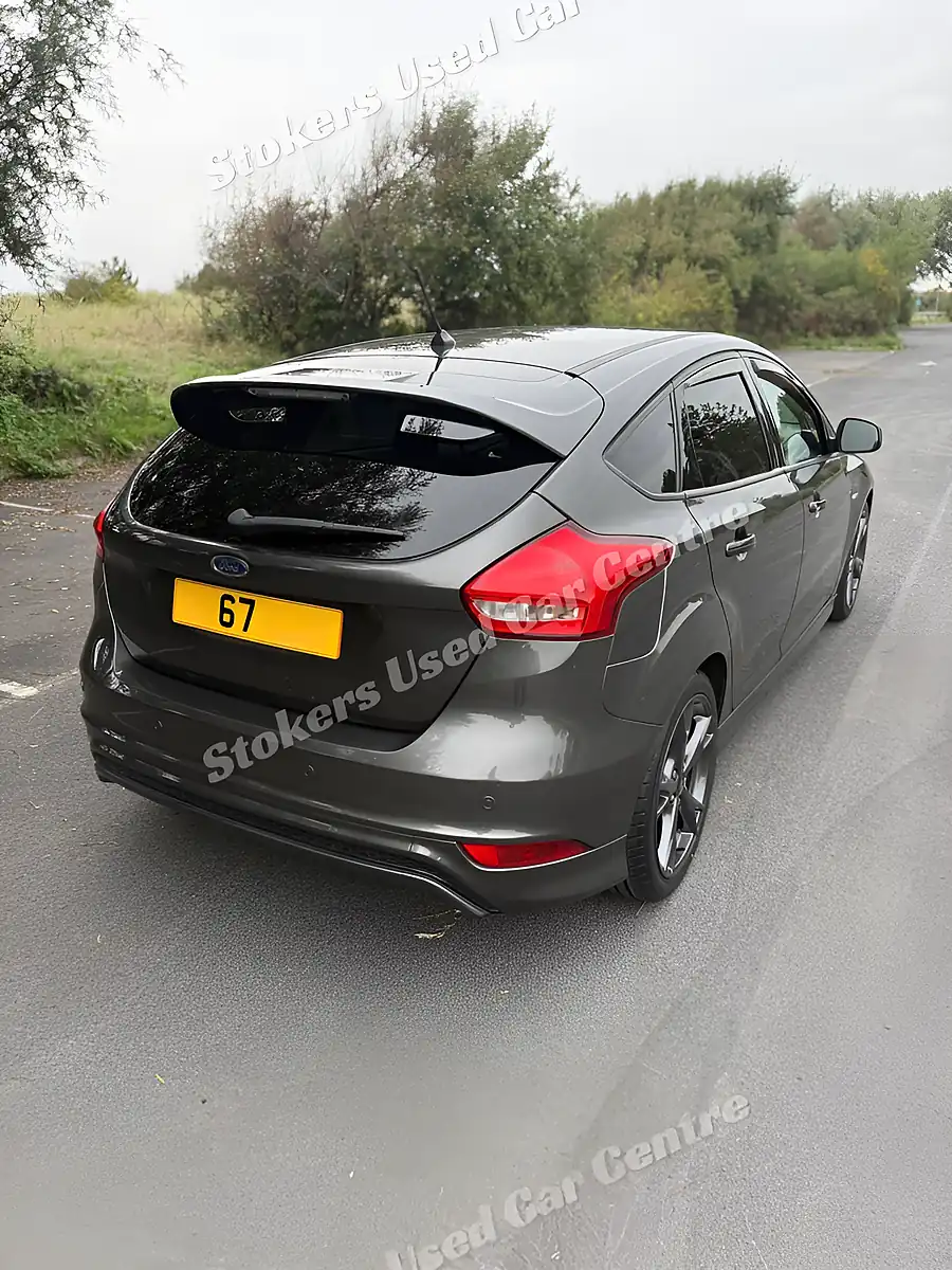 Used 2018 Ford Focus ST-Line X Grey - Interior and Exterior details 3