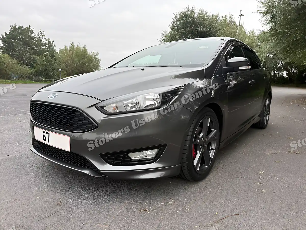Used 2018 Ford Focus ST-Line X Grey - Interior and Exterior details 8