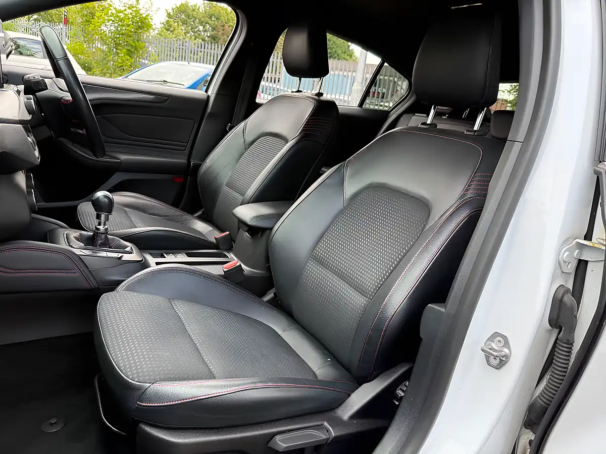 Used 2018 Ford Focus ST-Line X - Interior and Exterior details 10